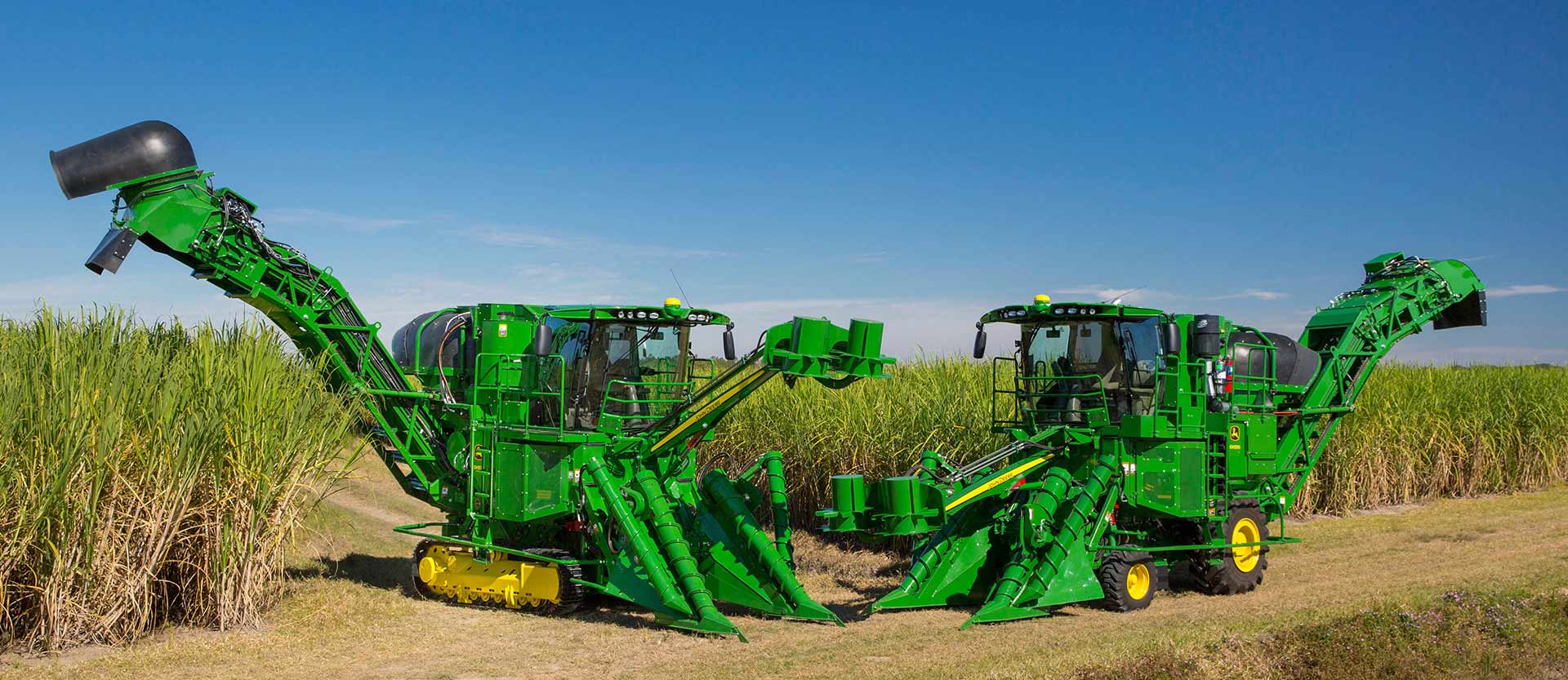John Deere X9 combine harvesting wheat