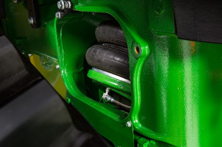AirCushion suspension on 8RT Tractors